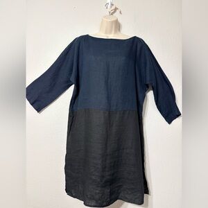 Women's Two-Tone Navy and Black Linen Shift Dress